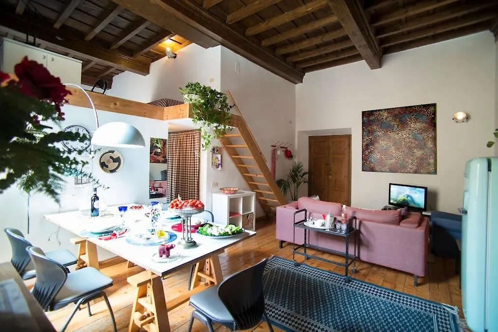 Accanto Alla Cupola Firenze 0*,  Italia